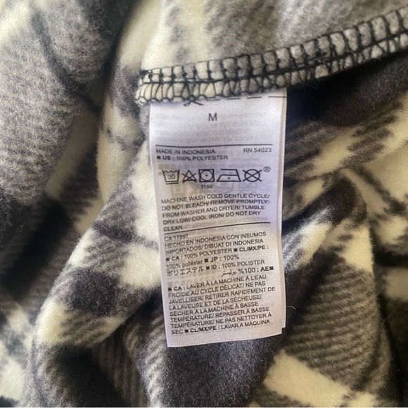 Cozy old navy flannel (2 for $30) - Picture 6 of 8